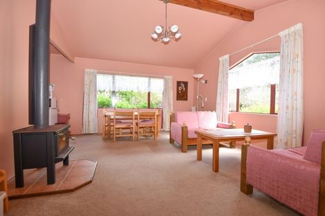 Photo of property in 265 No 1 Line, Tauwharenikau, Featherston, 5771