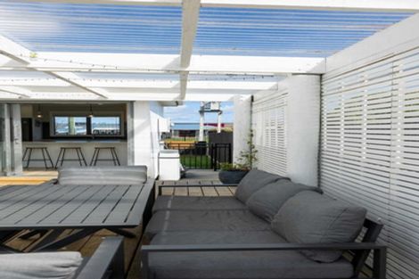 Photo of property in 12 Russell Street, Whanganui, 4500