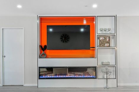 Photo of property in 4 Tawapou Close, Massey, Auckland, 0614