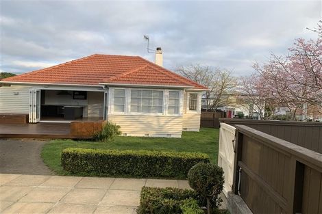 Photo of property in 41 Aliford Avenue, One Tree Hill, Auckland, 1061