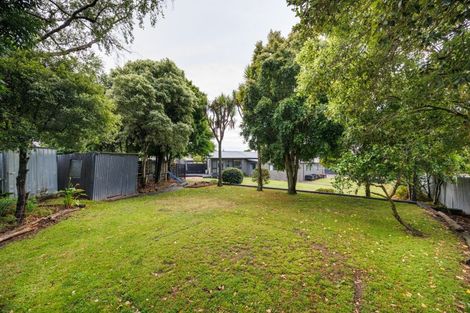 Photo of property in 2 Pukatea Place, Milson, Palmerston North, 4414