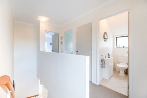 Photo of property in 41 Barnea Circle, Glen Eden, Auckland, 0602