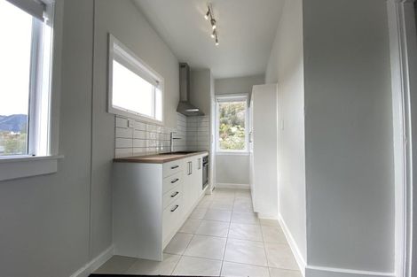 Photo of property in 25 Waimea Road, Nelson South, Nelson, 7010