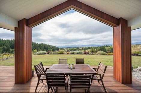 Photo of property in 32 Mahoe Close, Upper Moutere, 7173