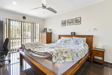 Photo of property in 1/5 Colleen Norma Place, Half Moon Bay, Auckland, 2012