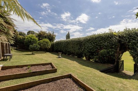 Photo of property in 46 Links View Drive, Omokoroa, 3114