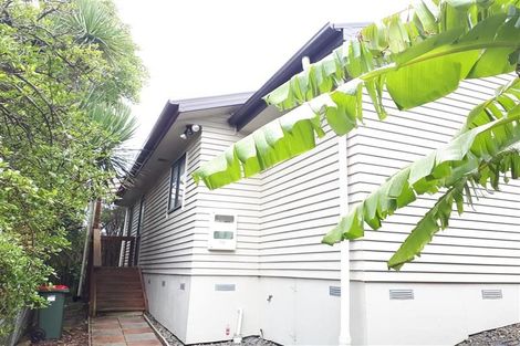 Photo of property in 23 Trinidad Road, Sunnynook, Auckland, 0620