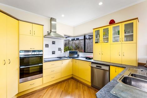 Photo of property in 5 Birkinshaw Grove, Riverstone Terraces, Upper Hutt, 5018