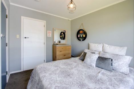 Photo of property in 5 Bennett Place, Onekawa, Napier, 4110