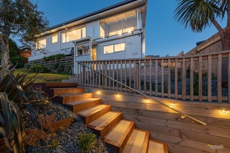Photo of property in 60 Korokoro Road, Korokoro, Lower Hutt, 5012