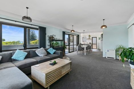 Photo of property in 1061 Papamoa Beach Road, Papamoa Beach, Papamoa, 3118