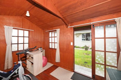 Photo of property in 90 California Drive, Totara Park, Upper Hutt, 5018