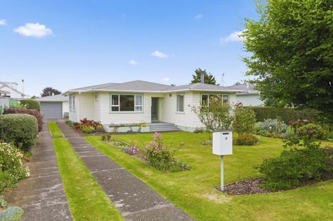 Photo of property in 9 Chester Street, Levin, 5510