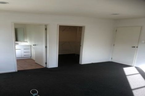 Photo of property in 2/26 Waratah Street, Birkenhead, Auckland, 0626