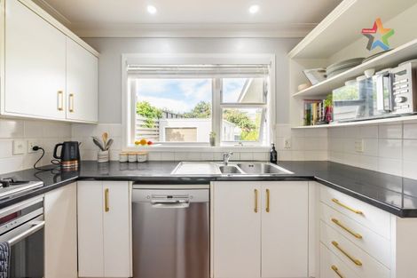 Photo of property in 46 Cedar Street, Maungaraki, Lower Hutt, 5010