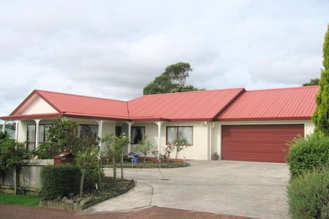 Photo of property in 20 Lasque Place, Glen Eden, Auckland, 0602