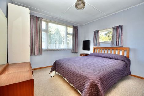 Photo of property in 22 Taylor Street, Carterton, 5713