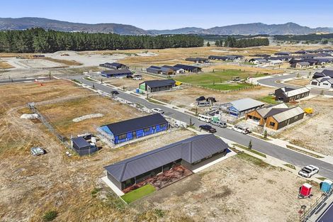 Photo of property in 37 Gillespie Street, Lake Hawea, 9382