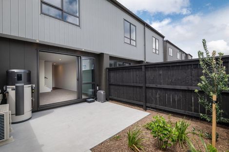 Photo of property in 11 Rauawa Lane, Hobsonville, 0616