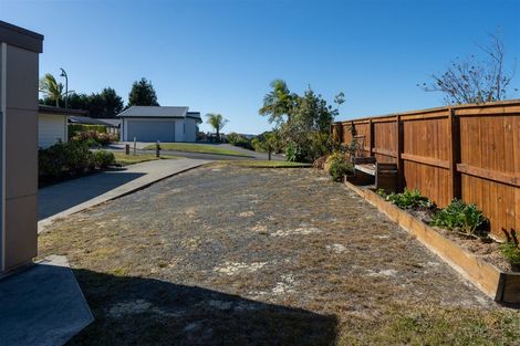 Photo of property in 5 Waterview Place, Haruru, 0204