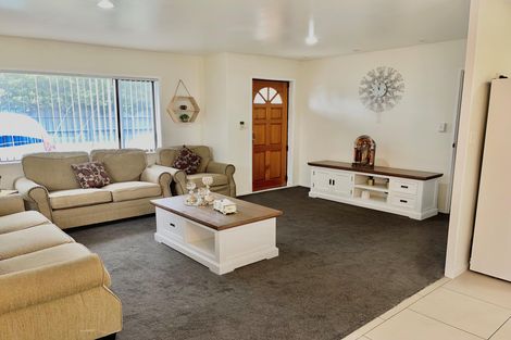 Photo of property in 345 Weymouth Road, Weymouth, Auckland, 2103