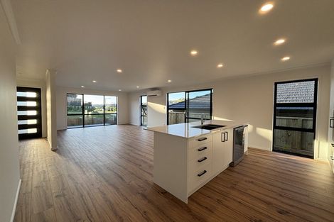 Photo of property in 55 Anne Burton Drive, Warkworth, 0910