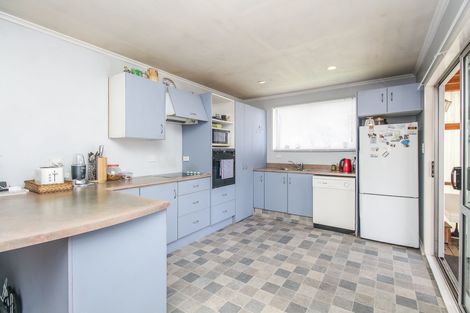 Photo of property in 5 Karina Place, Glen Eden, Auckland, 0602