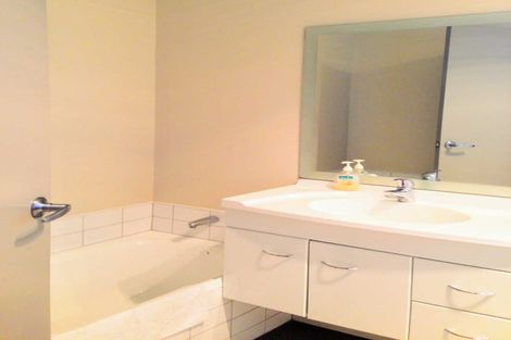 Photo of property in 37/64 Kawaha Point Road, Kawaha Point, Rotorua, 3010