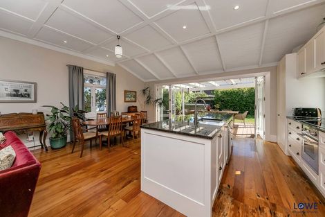 Photo of property in 60 Ngataringa Road, Devonport, Auckland, 0624