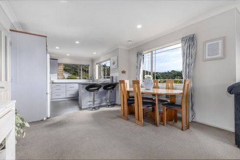 Photo of property in 31 Staithes Drive North, Whitby, Porirua, 5024