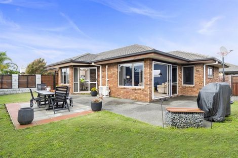 Photo of property in 30 Gibson Place, Papamoa Beach, Papamoa, 3118