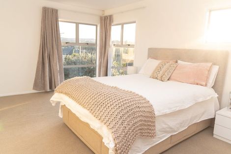 Photo of property in 8 Roy Maloney Drive, Henderson, Auckland, 0612