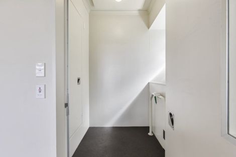 Photo of property in 31a Stanmore Bay Road, Stanmore Bay, Whangaparaoa, 0932