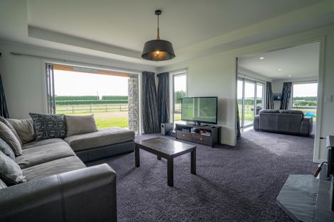 Photo of property in 15 Wilcox Road, Seaward Bush, Invercargill, 9871