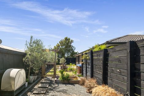 Photo of property in 10 Butterworth Crescent, Papamoa Beach, Papamoa, 3118