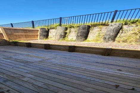 Photo of property in 29 Korokio Lane, Henderson, Auckland, 0612