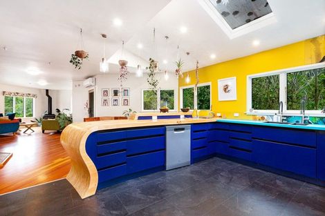 Photo of property in 65 Valley Road, Paraparaumu, 5032