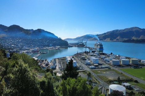 Photo of property in 72 Cressy Terrace, Lyttelton, 8082