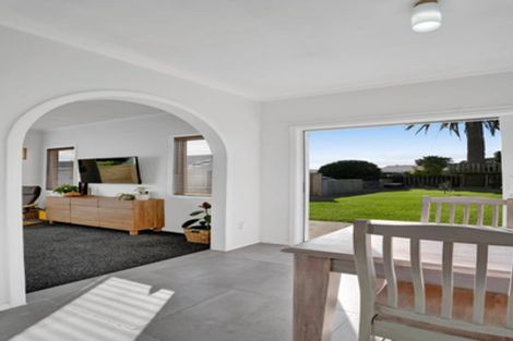 Photo of property in 147 Tasman Street, Opunake, 4616