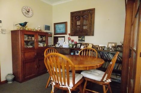 Photo of property in 25 Rewa Street, Takaro, Palmerston North, 4412