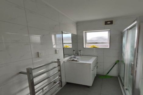 Photo of property in 31 Tiraumea Drive, Pakuranga, Auckland, 2010