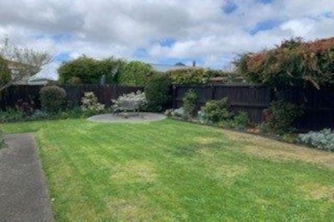 Photo of property in 2/38 Delaware Crescent, Russley, Christchurch, 8042