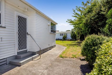 Photo of property in 53 King Street, Opunake, 4616