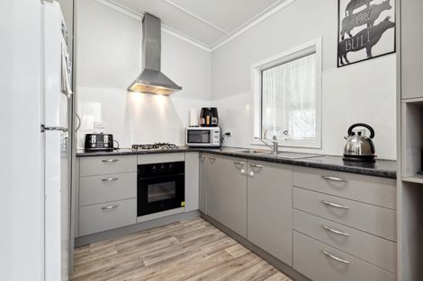 Photo of property in 443 Normanby Road, Okaiawa, Hawera, 4671