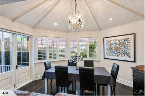 Photo of property in 71 Beach Road, Mellons Bay, Auckland, 2014