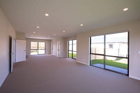 Photo of property in 15 Jessie Rise, Riverhead, 0820