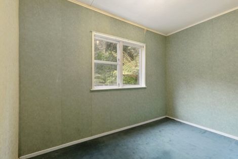 Photo of property in 33 Thomas Street, Stokes Valley, Lower Hutt, 5019