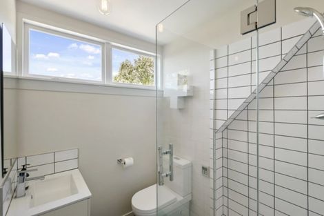 Photo of property in 1/53 Aorangi Road, Bryndwr, Christchurch, 8053