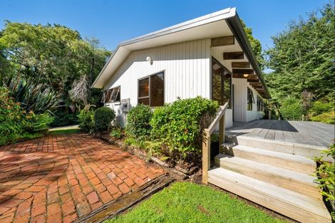 Photo of property in 66 Kent Terrace, Midhirst, Stratford, 4394