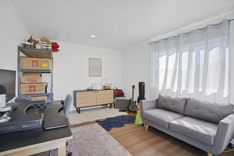 Photo of property in 2 Orlando Street, Stratford, 4332